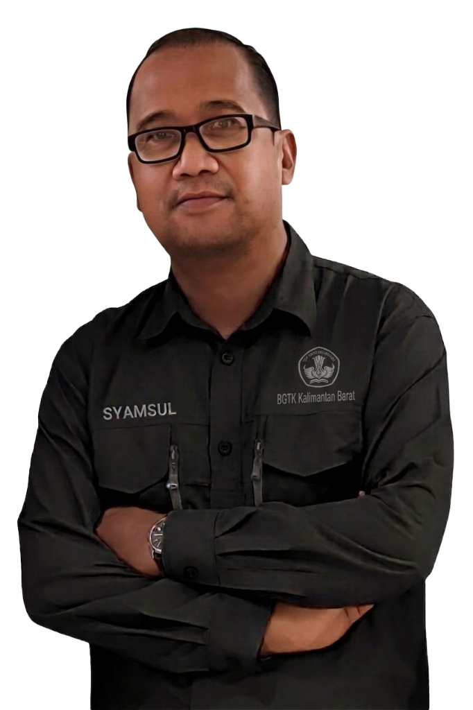 Foto Pengembang Media Etnokomputasi ANYAM KODE - Syamsul Lailinnur